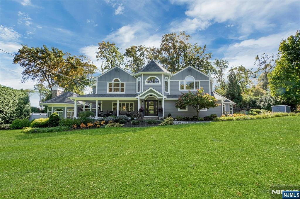 545 Miller Road Wyckoff, NJ 07481 - Photo 4 of 50 Gallery Image 4