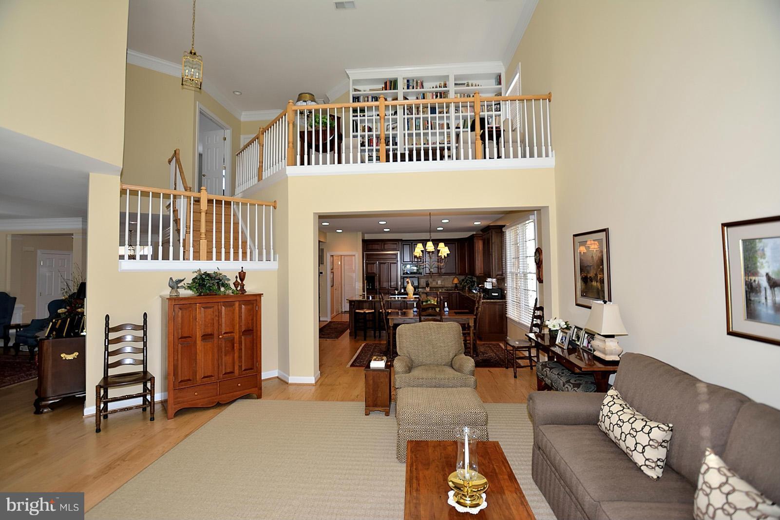 10087 Daniels Run Way Fairfax, VA 22030 - Photo 15 of 30 Family Room
