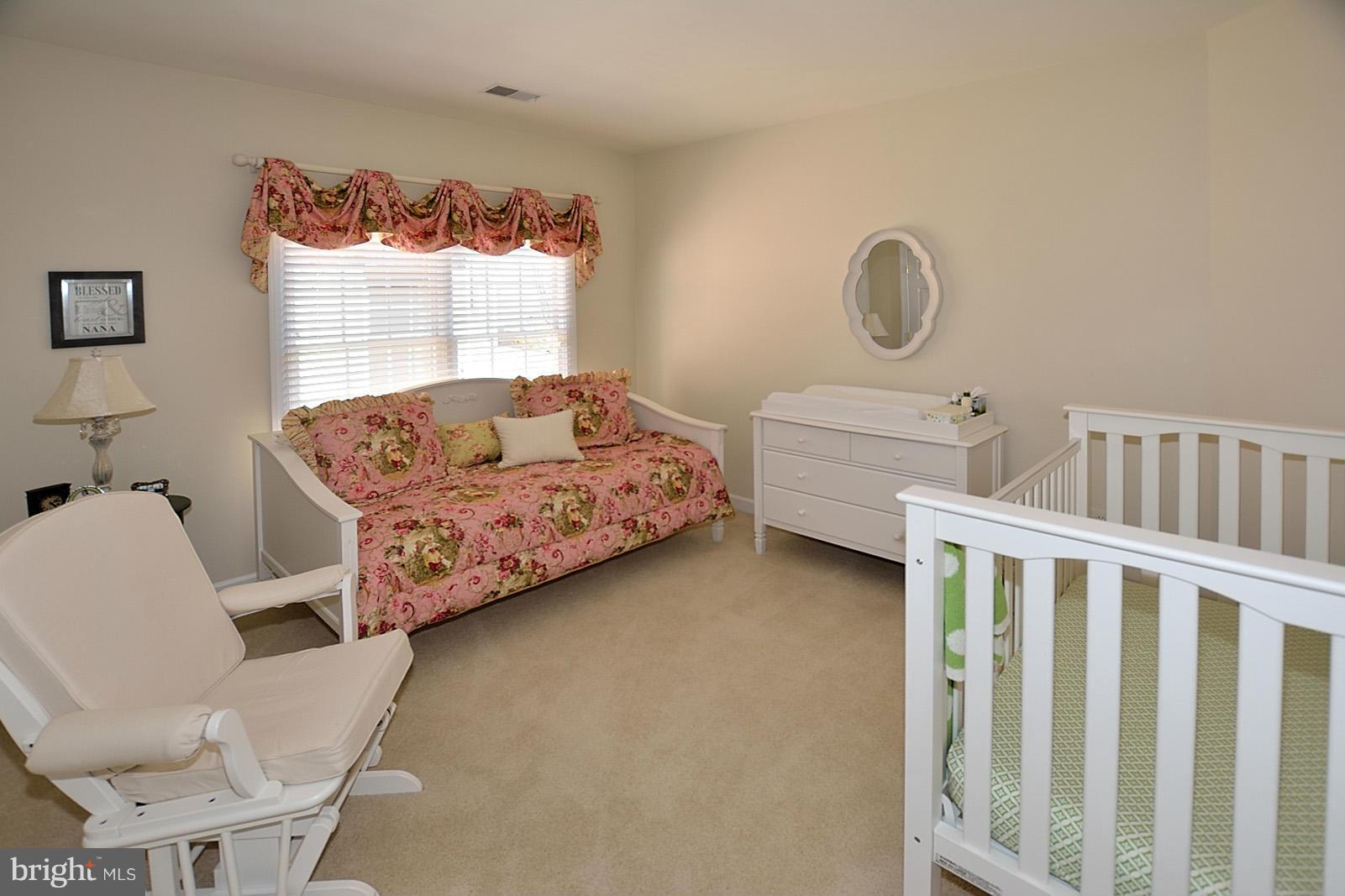 10087 Daniels Run Way Fairfax, VA 22030 - Photo 23 of 30 Bedroom