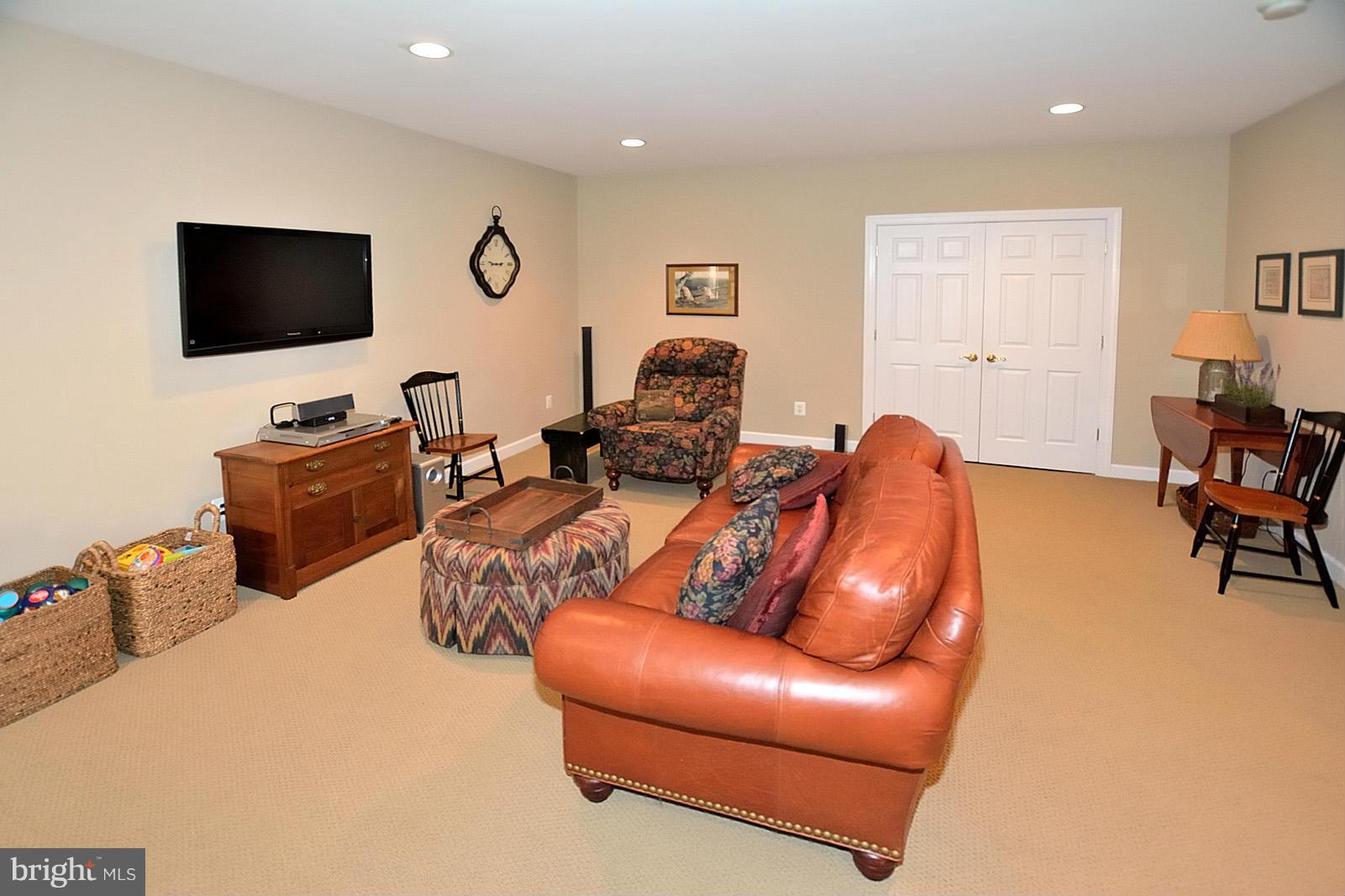 10087 Daniels Run Way Fairfax, VA 22030 - Photo 25 of 30 Basement