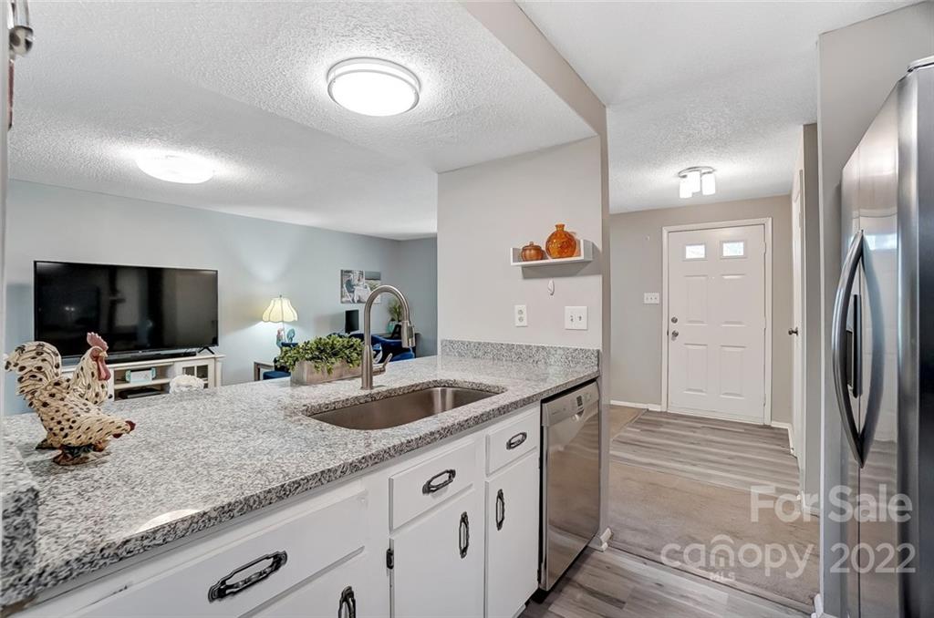 1728 Rice Planters Road Charlotte, NC 28273 - Photo 16 of 40 Gallery Image 16