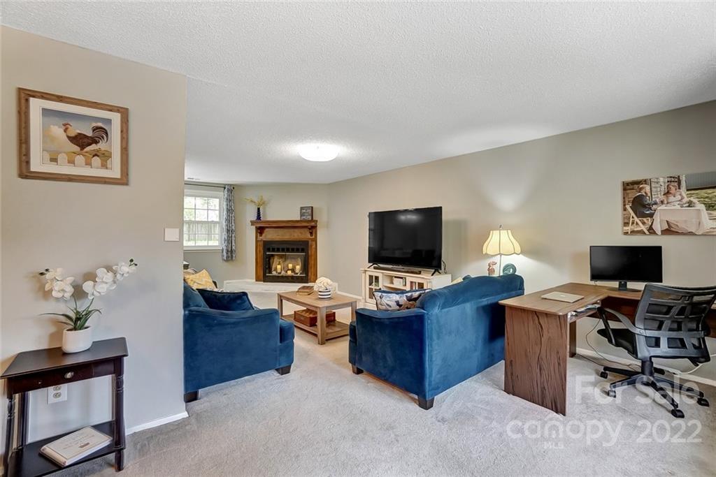 1728 Rice Planters Road Charlotte, NC 28273 - Photo 4 of 40 Gallery Image 4