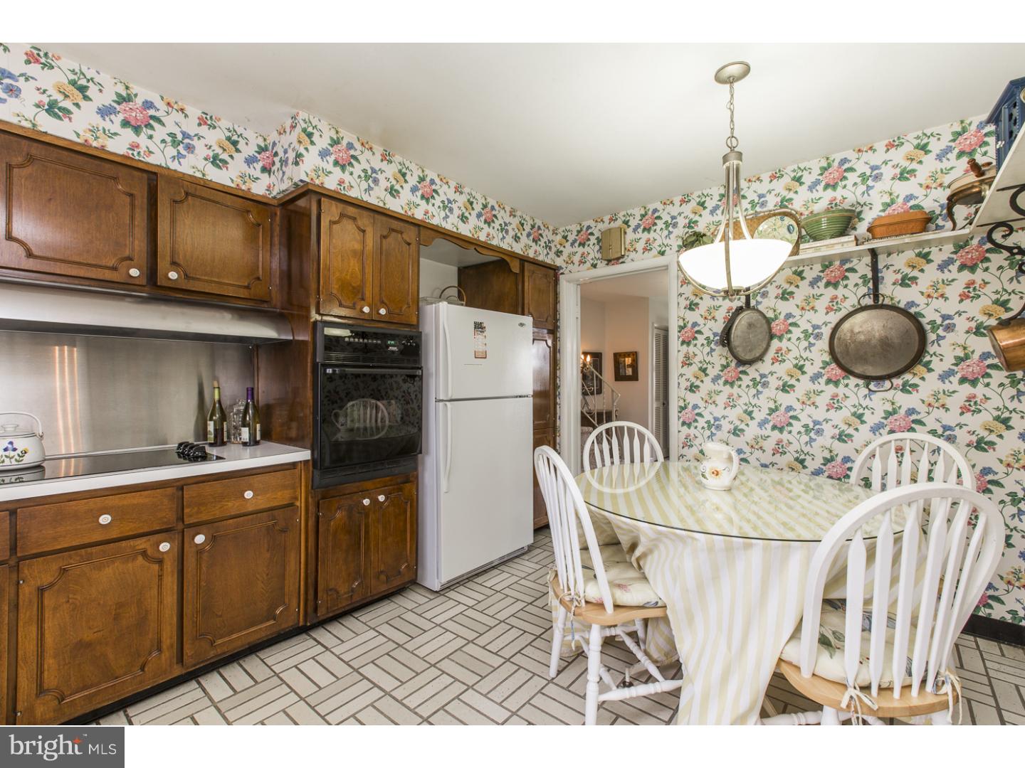 1839 Bertram Road Huntingdon Valley, PA 19006 - Photo 15 of 22