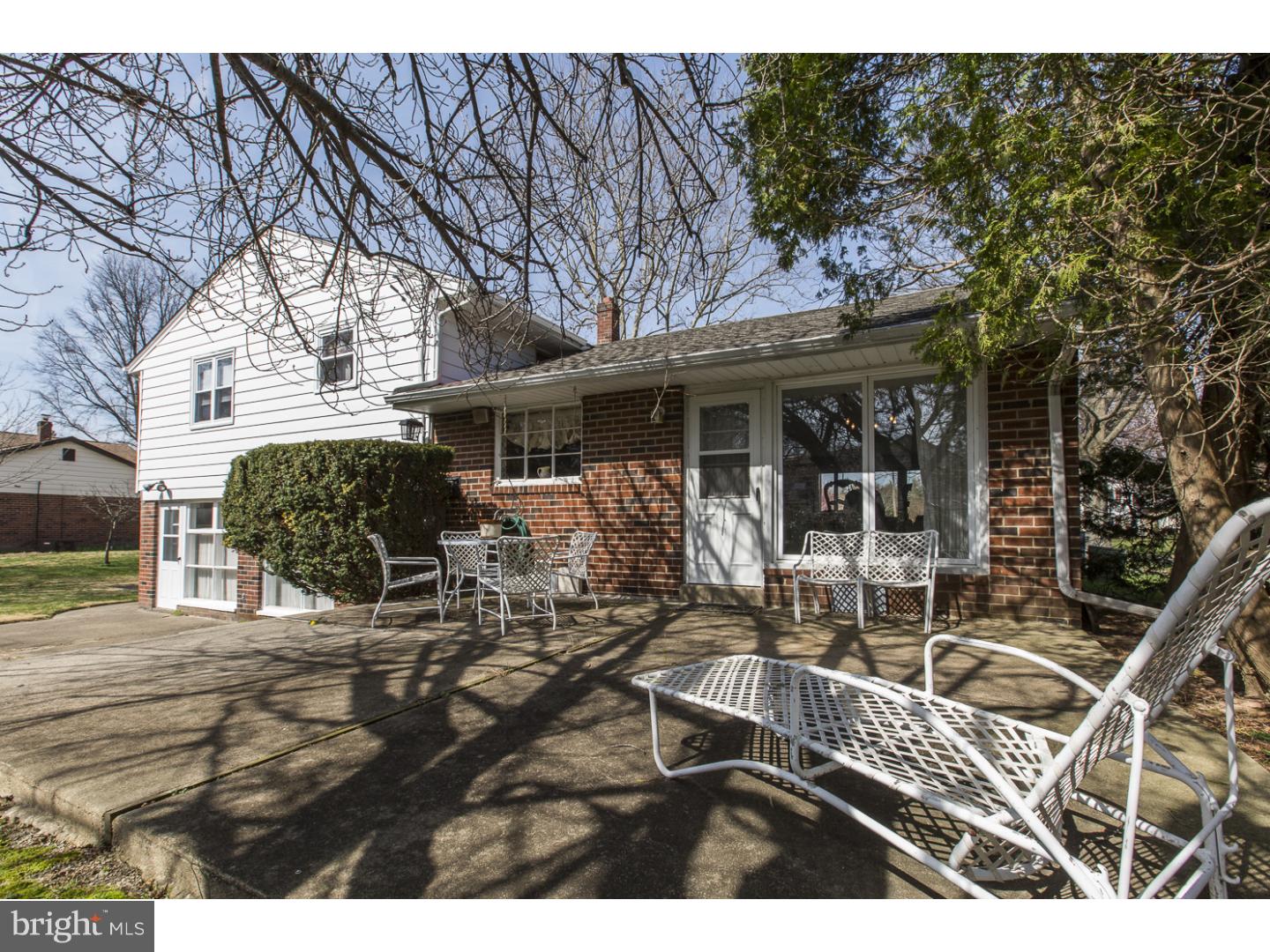 1839 Bertram Road Huntingdon Valley, PA 19006 - Photo 4 of 22