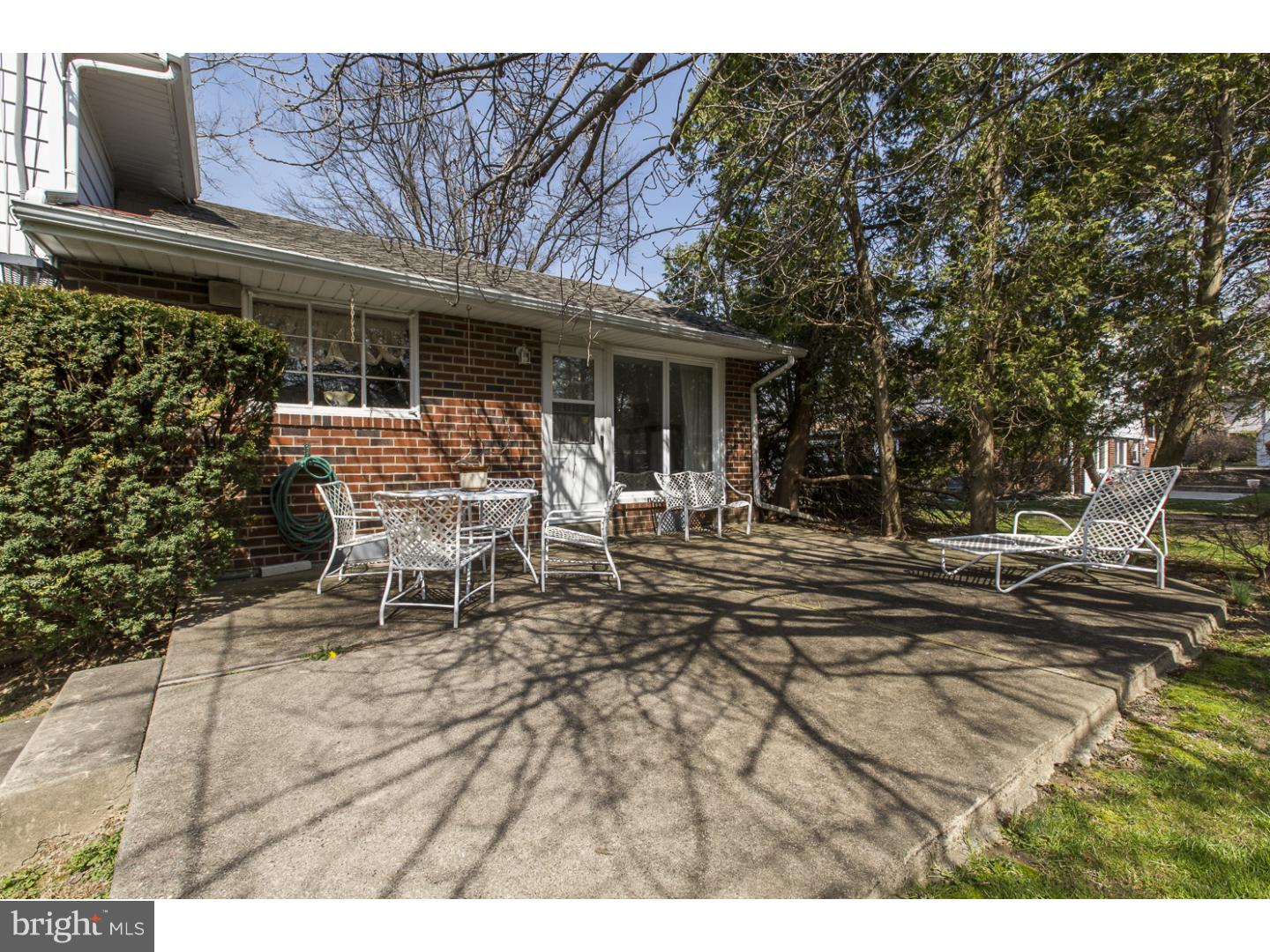 1839 Bertram Road Huntingdon Valley, PA 19006 - Photo 5 of 22