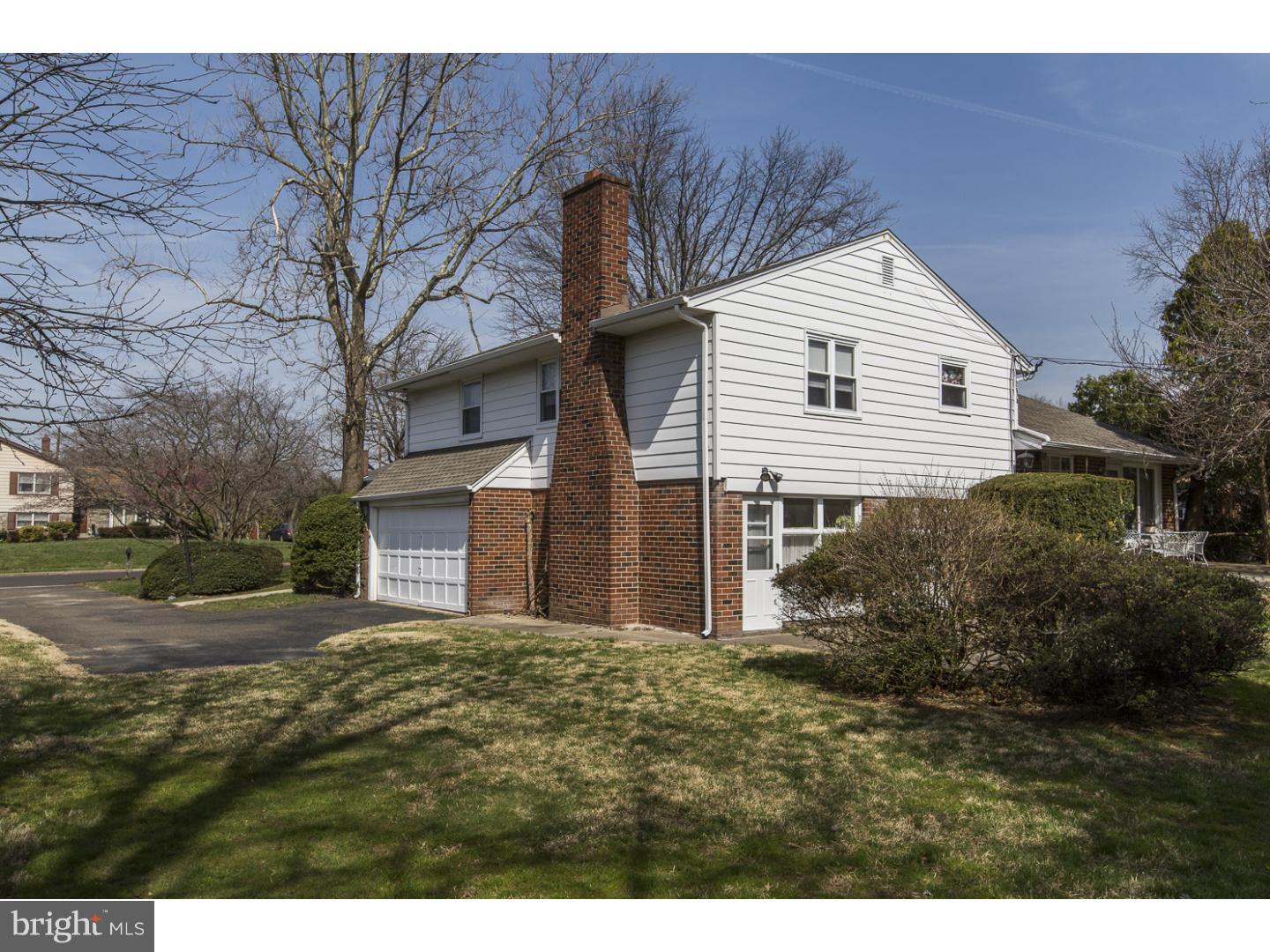 1839 Bertram Road Huntingdon Valley, PA 19006 - Photo 7 of 22