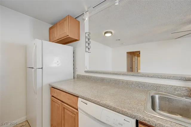 $1,200 | 2365 Canfield Drive, Unit D, Las Vegas, NV 89108
