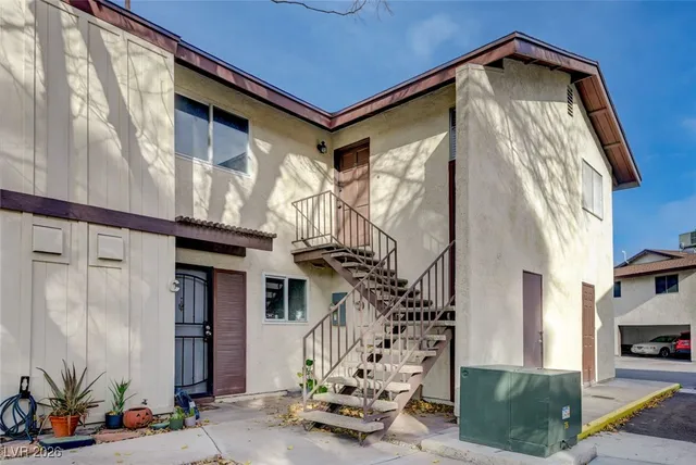 $1,200 | 2365 Canfield Drive, Unit D, Las Vegas, NV 89108