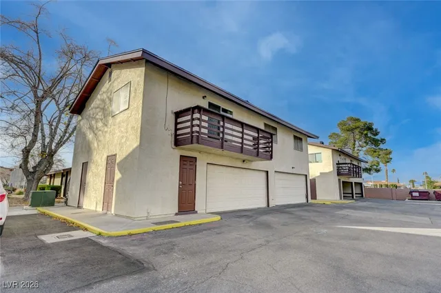 $1,200 | 2365 Canfield Drive, Unit D, Las Vegas, NV 89108