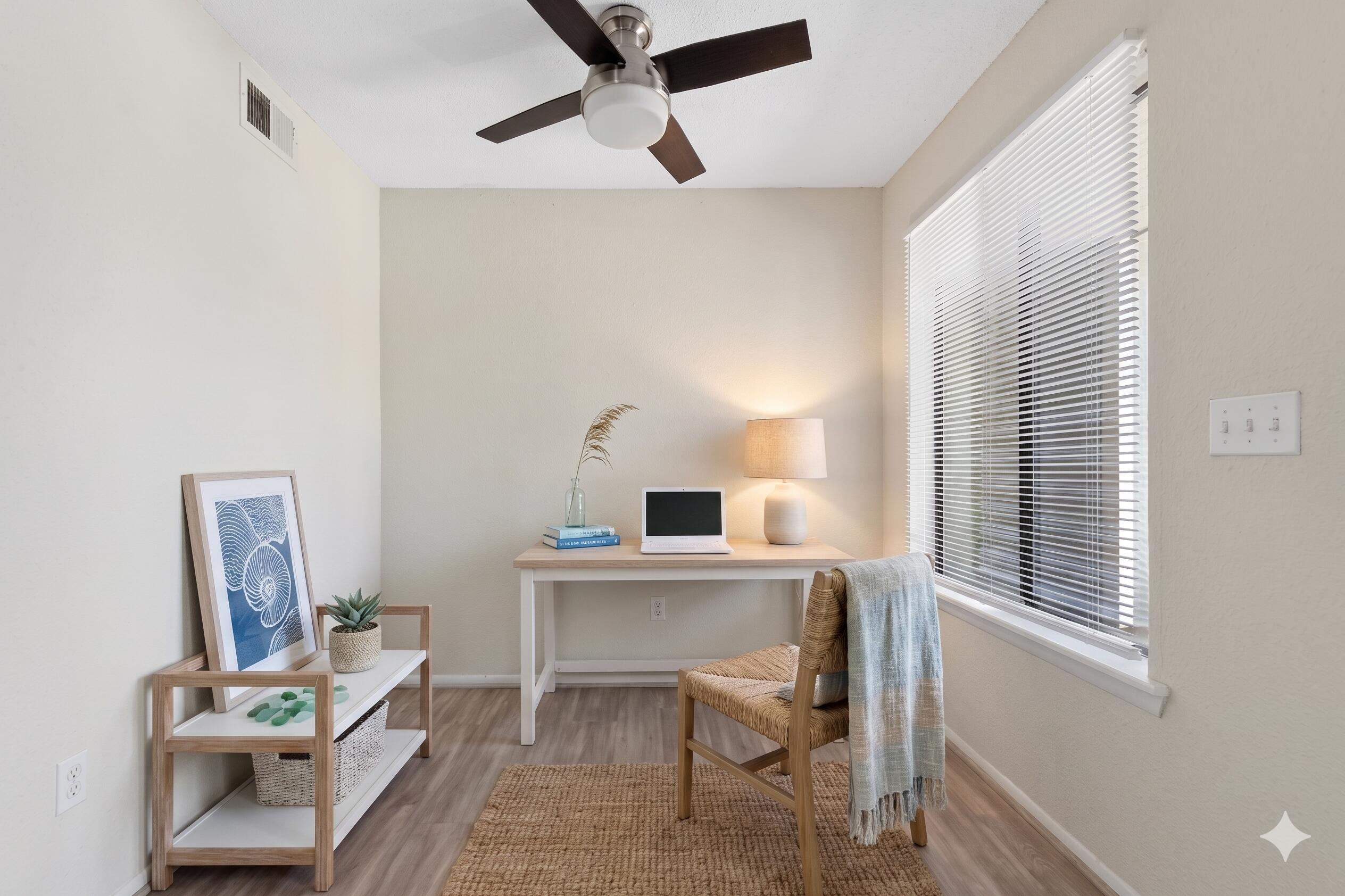 1481 Center Street, Unit 1301 Mount Pleasant, SC 29464 - Photo 12 of 16 desk area