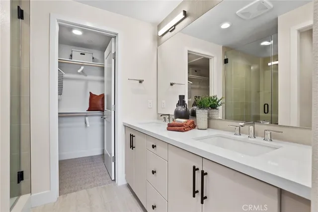 $1,095,000 | 19071 Main Street, Unit 105, Huntington Beach, CA 92648