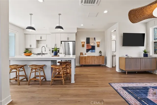 $1,095,000 | 19071 Main Street, Unit 105, Huntington Beach, CA 92648