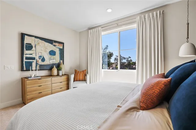 $1,095,000 | 19071 Main Street, Unit 105, Huntington Beach, CA 92648