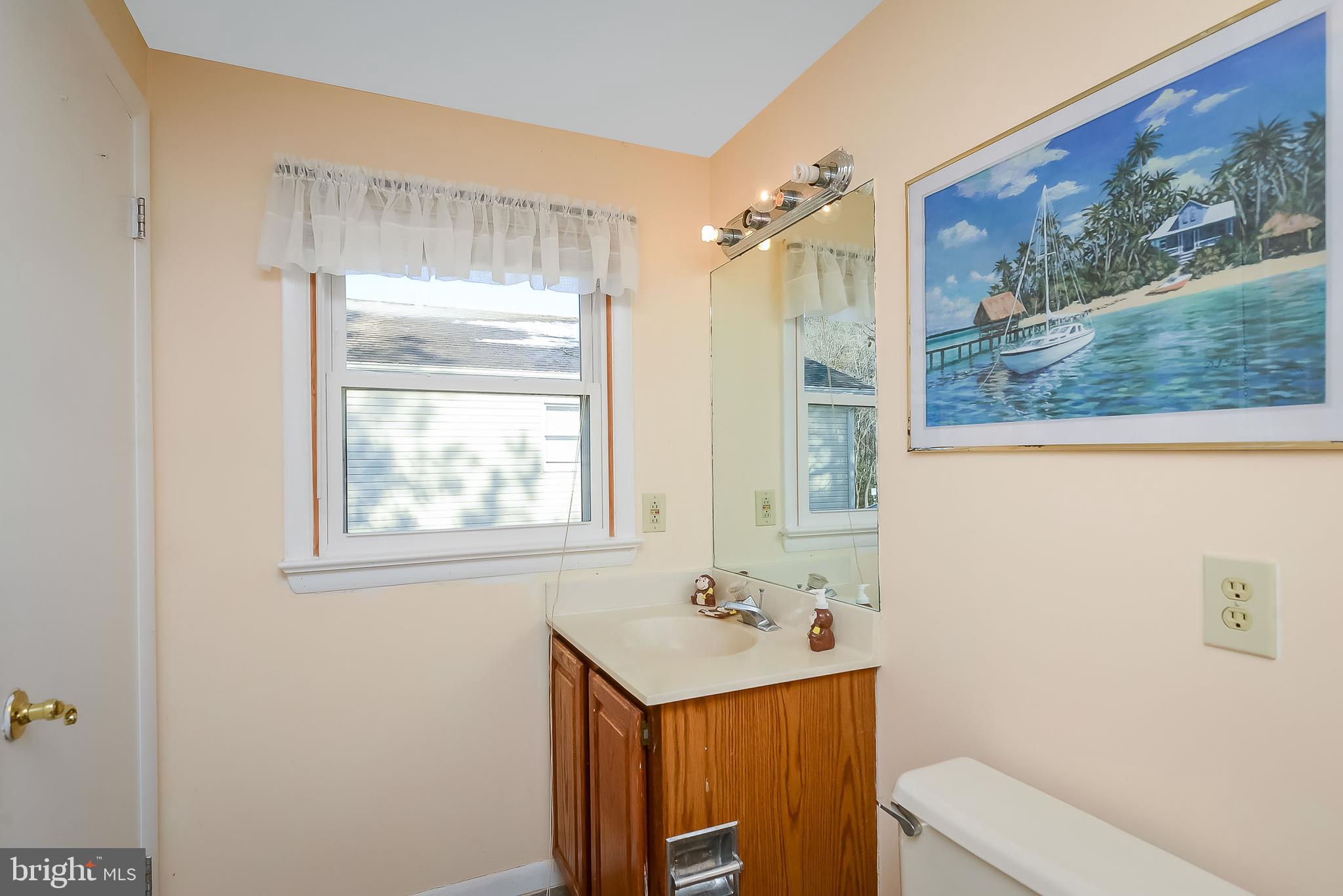 14013 North Ocean Road Ocean City, MD 21842 - Photo 27 of 35 ENSUITE MASTER BATH