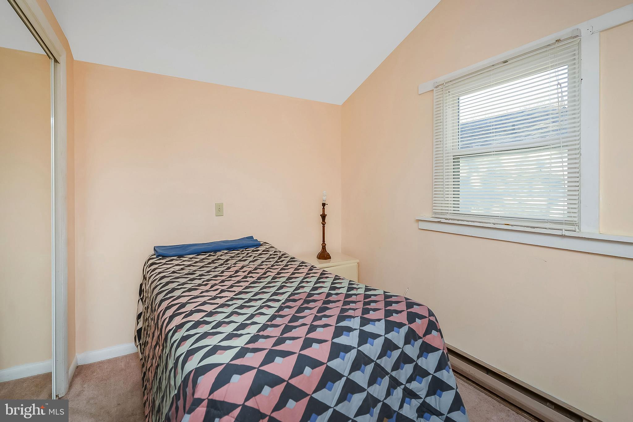 14013 North Ocean Road Ocean City, MD 21842 - Photo 31 of 35 REAR BEDROOM #3