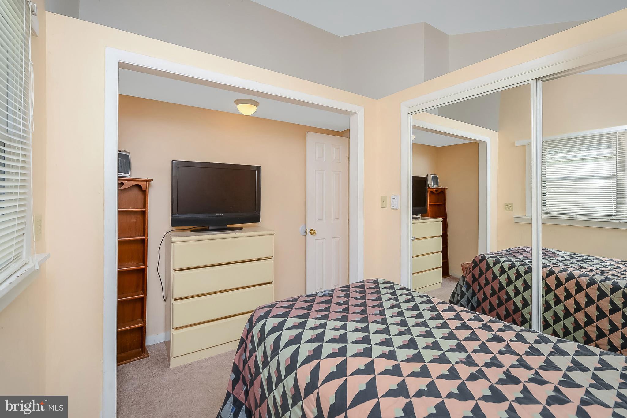 14013 North Ocean Road Ocean City, MD 21842 - Photo 32 of 35 REAR BEDROOM #3