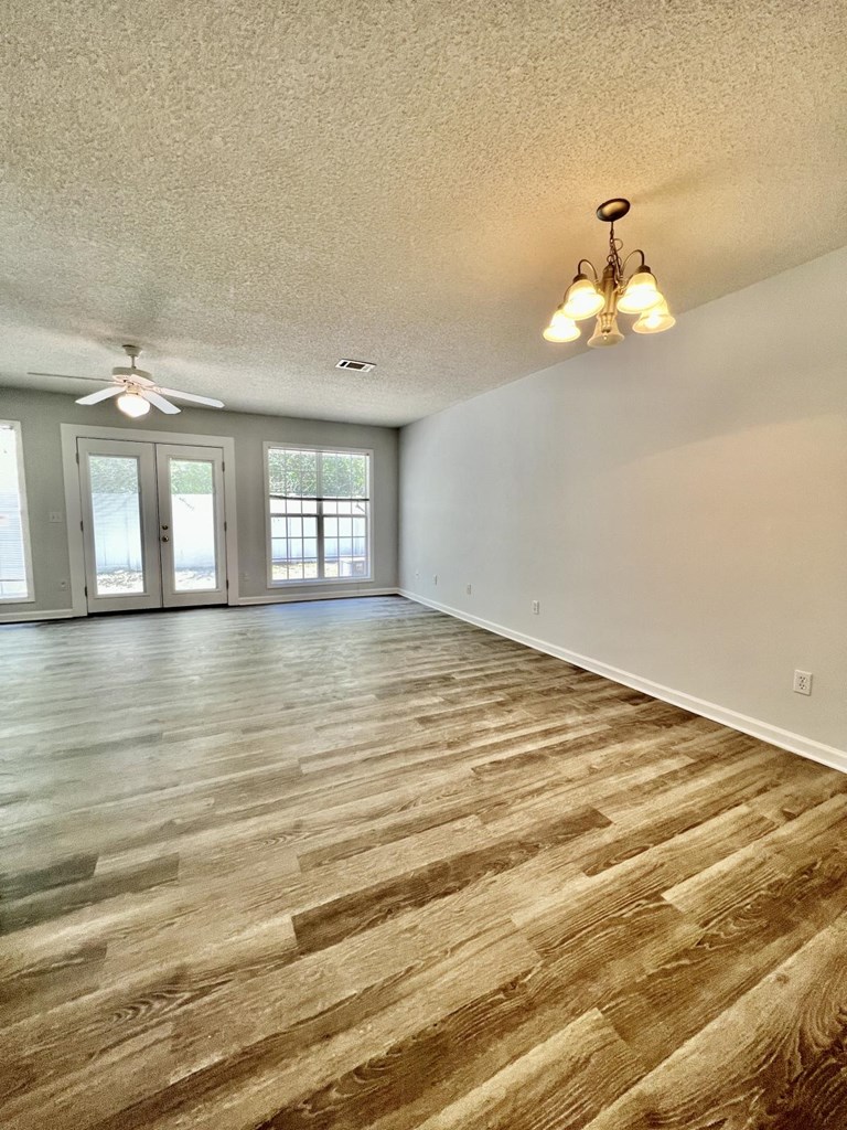 103 North Spring View Drive Enterprise, AL 36330 - Photo 6 of 20