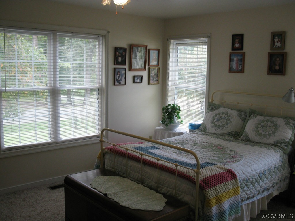 5304 Hemlock Road Quinton, VA 23141 - Photo 8 of 14 Gallery Image 8