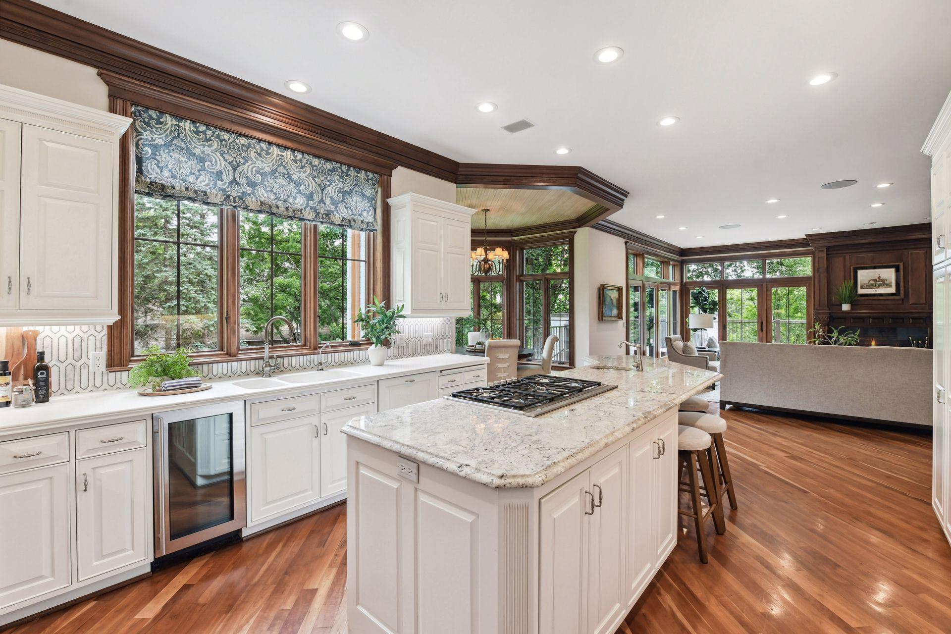 7021 Antrim Road Edina, MN 55439 - Photo 13 of 84