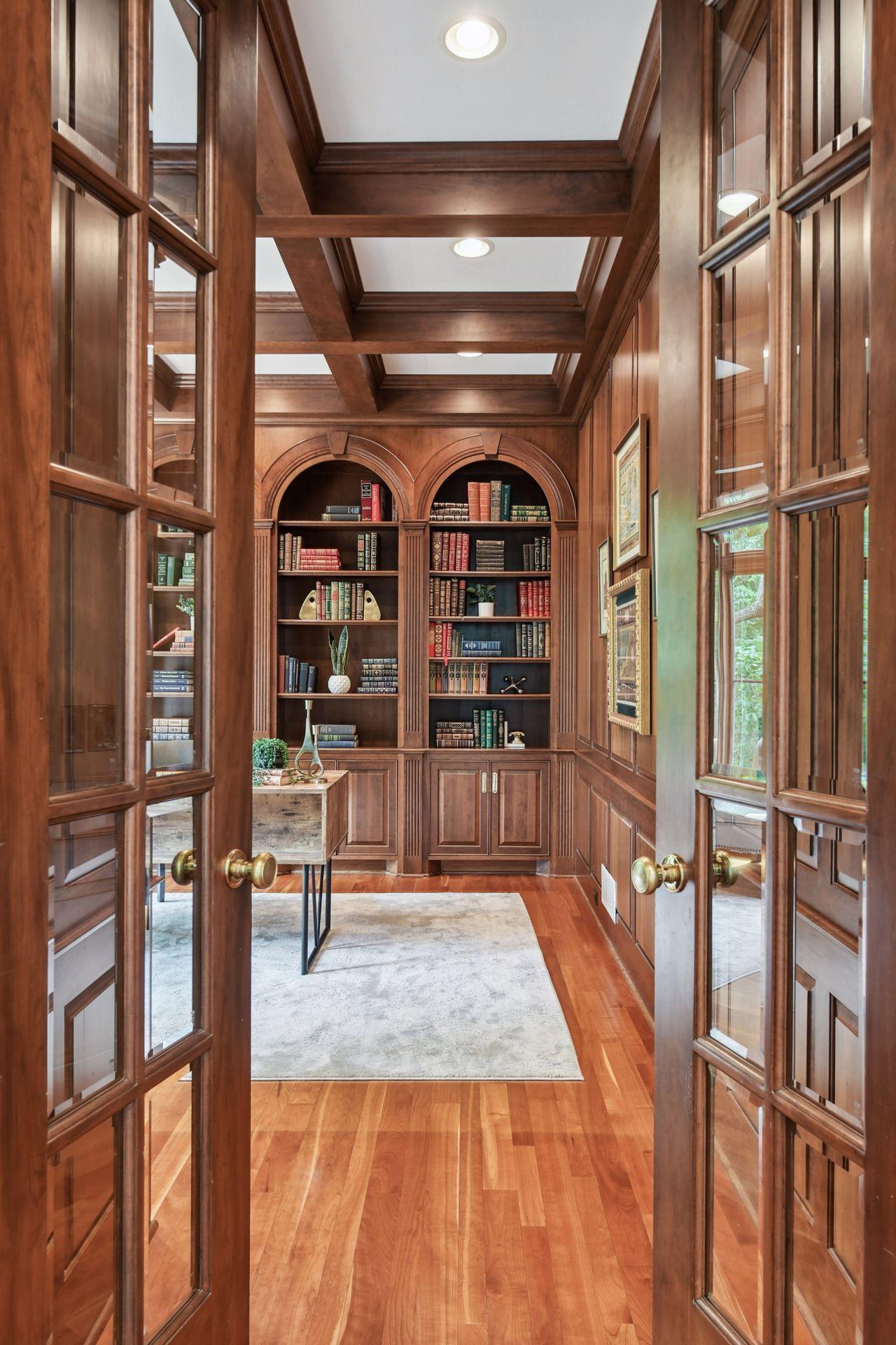 7021 Antrim Road Edina, MN 55439 - Photo 26 of 84