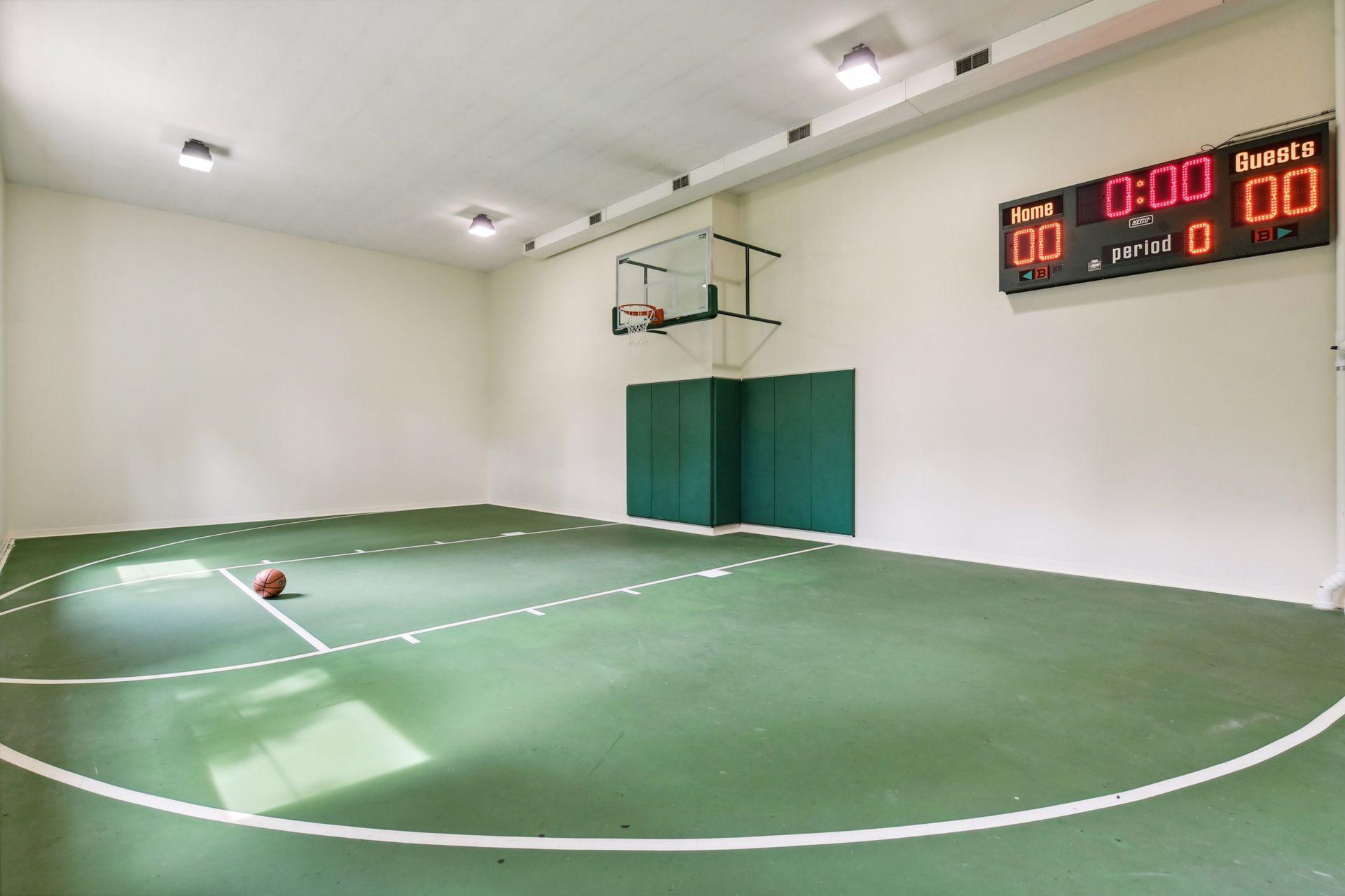 7021 Antrim Road Edina, MN 55439 - Photo 3 of 84