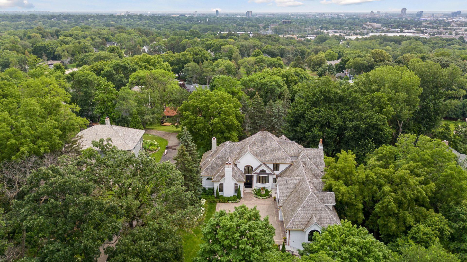 7021 Antrim Road Edina, MN 55439 - Photo 82 of 84