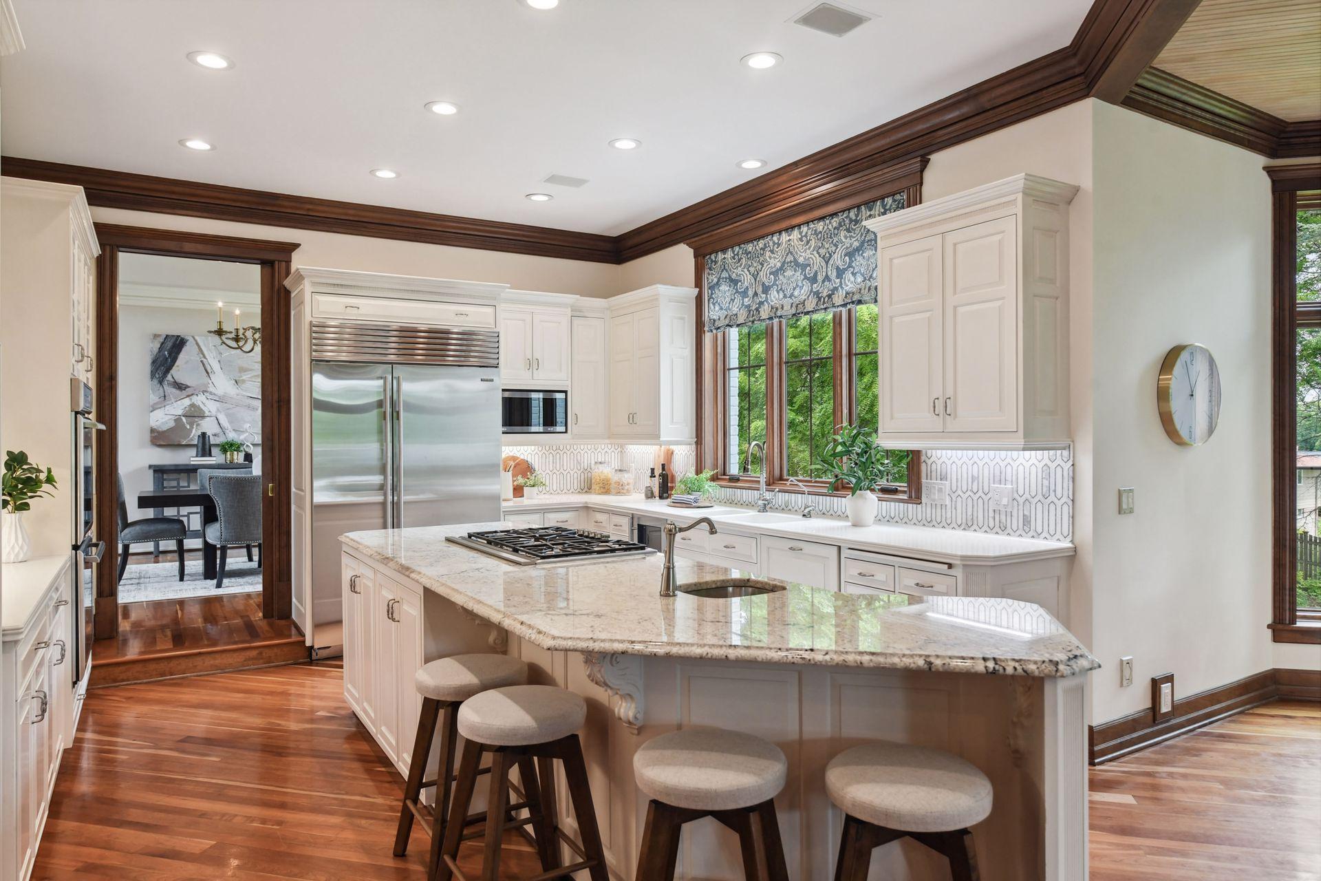 7021 Antrim Road Edina, MN 55439 - Photo 10 of 84