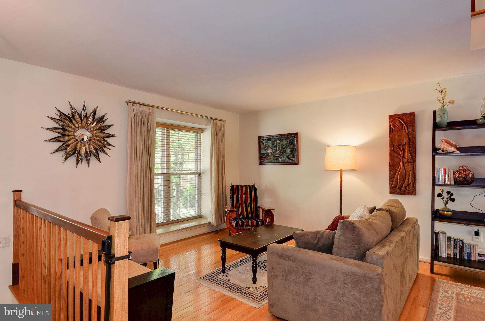 1946 Flowering Tree Terrace Silver Spring, MD 20902 - Photo 3 of 30 Living Room