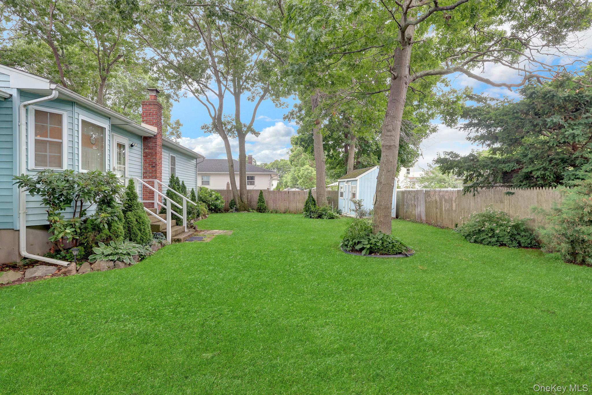 258 Floyd Road Shirley, NY 11967 - Photo 19 of 23