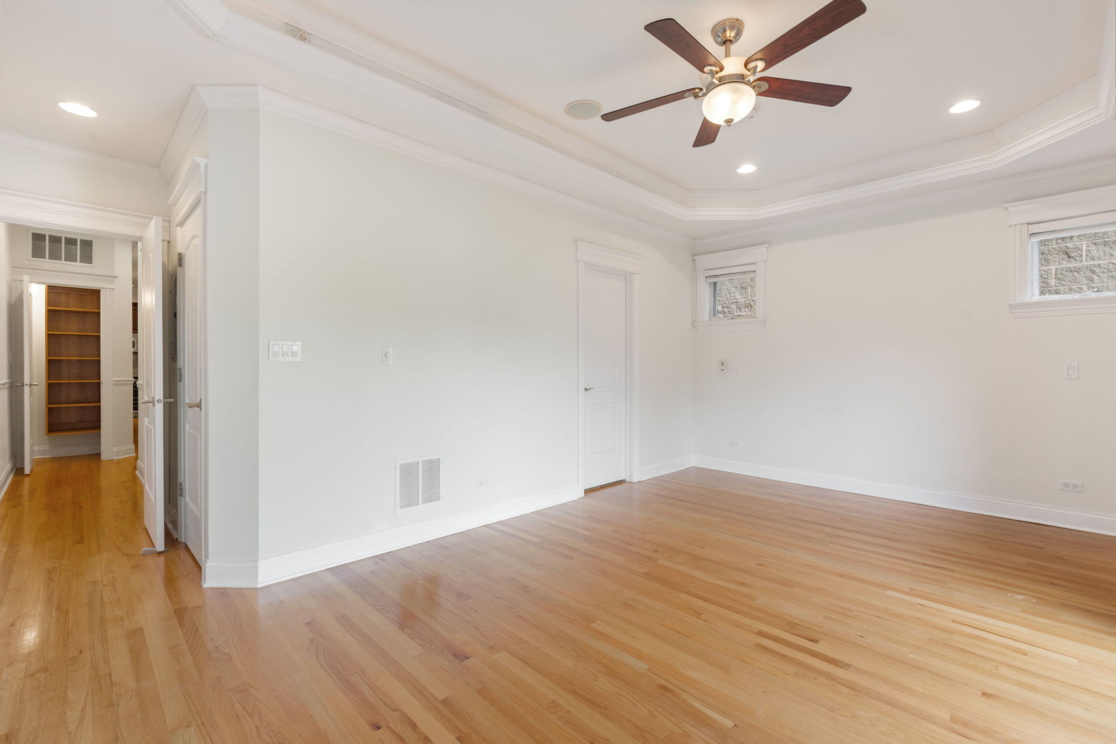 3535 North Reta Avenue, Unit 3 Chicago, IL 60657 - Photo 14 of 22