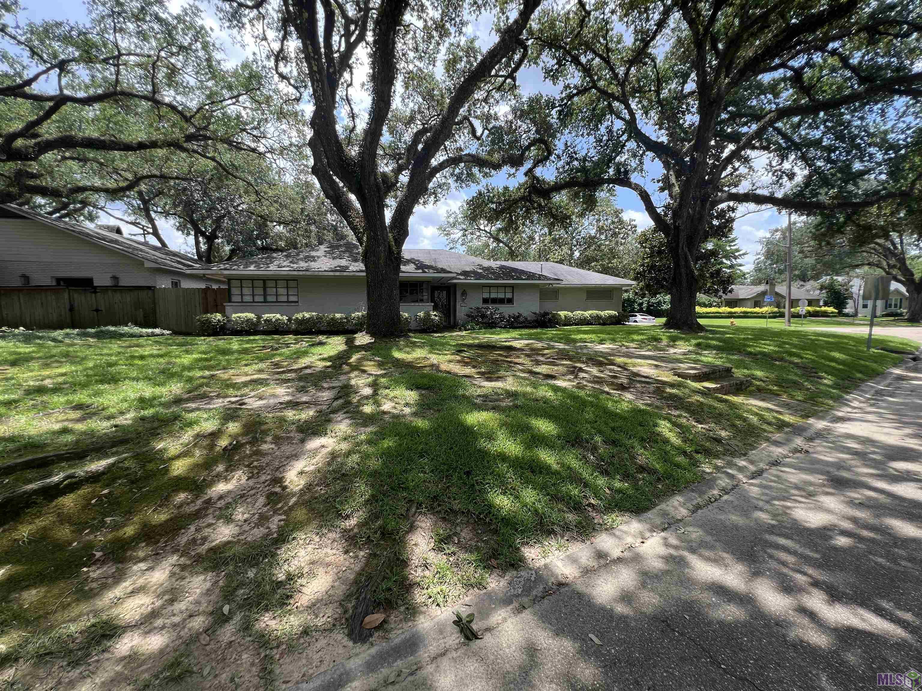 4020 Churchill Avenue Baton Rouge, LA 70808 - Photo 3 of 42 Gallery Image 3