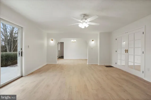 an empty room with an entryway