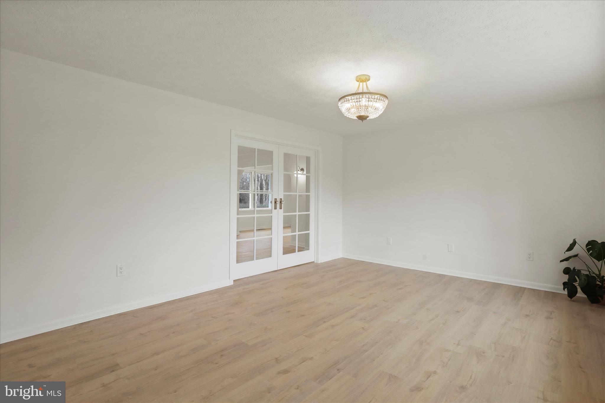 717 West Locust Street Woodstock, VA 22664 - Photo 20 of 71