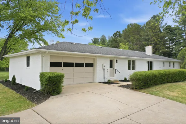 $599,900 | 717 West Locust Street, Woodstock, VA 22664