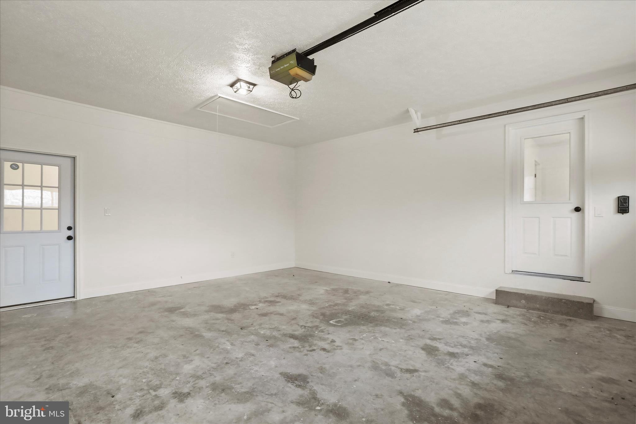 717 West Locust Street Woodstock, VA 22664 - Photo 51 of 71 Attached Garage