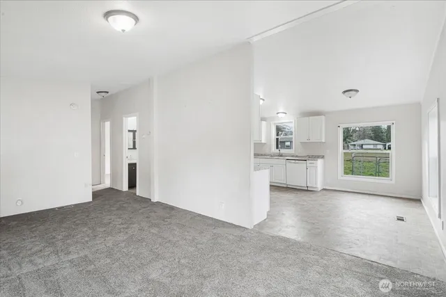 $230,000 | 319 West 4th Avenue, Pe Ell, WA 98572