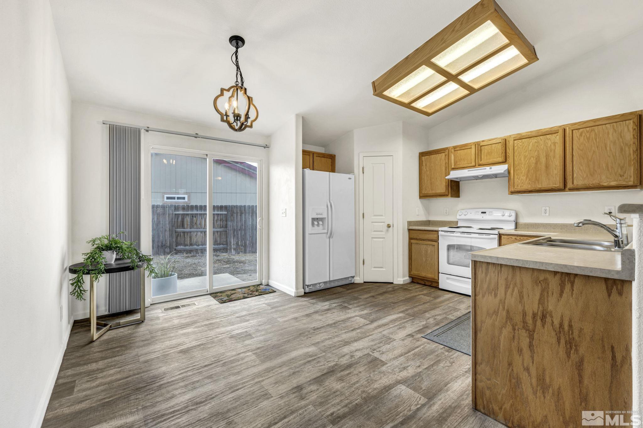 1651 Round Up Road Fernley, NV 89408 - Photo 9 of 33 Photo 11