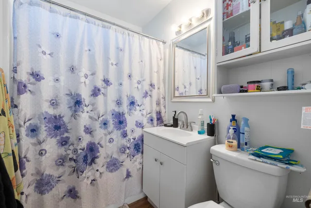 $295,000 | 313 Baker Drive, Mountain Home, ID 83647