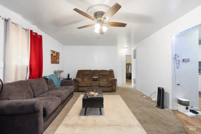 $295,000 | 313 Baker Drive, Mountain Home, ID 83647