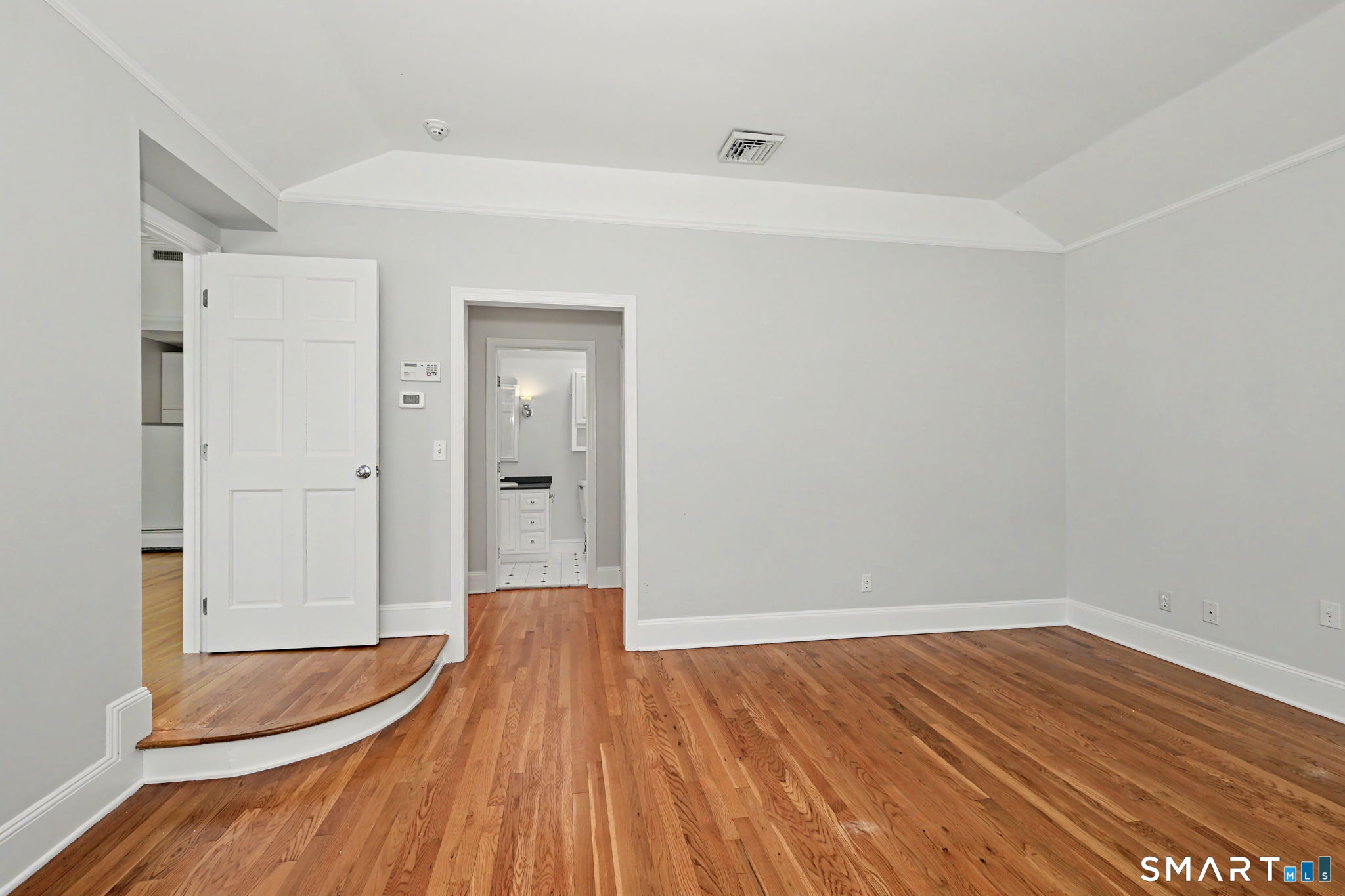 349 Ponus Ridge Road New Canaan, CT 06840 - Photo 14 of 27