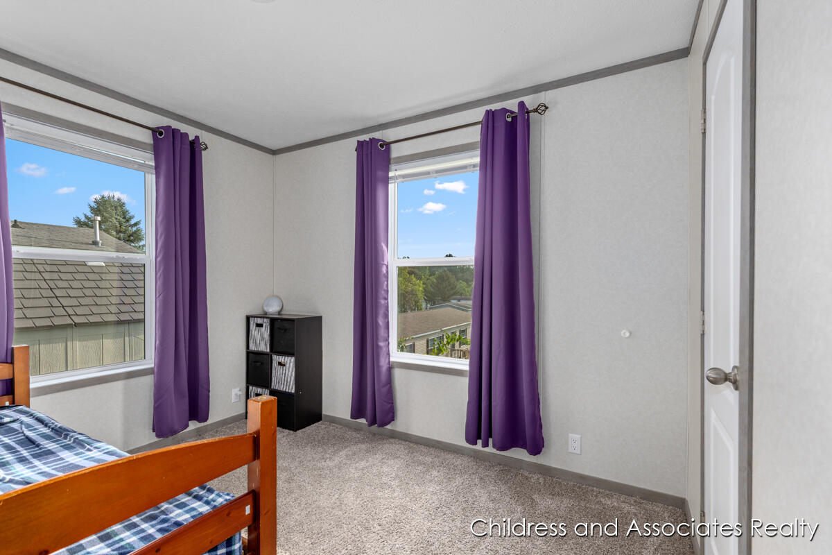 1824 Rhoda Street Southeast Lowell, MI 49331 - Photo 14 of 21 IMG_1014