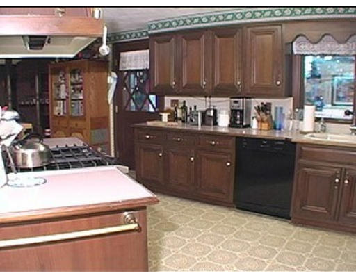 1 Old Valley Road Braintree, MA 02184 - Photo 2 of 12 Gallery Image 2