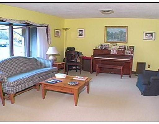 1 Old Valley Road Braintree, MA 02184 - Photo 8 of 12 Gallery Image 8