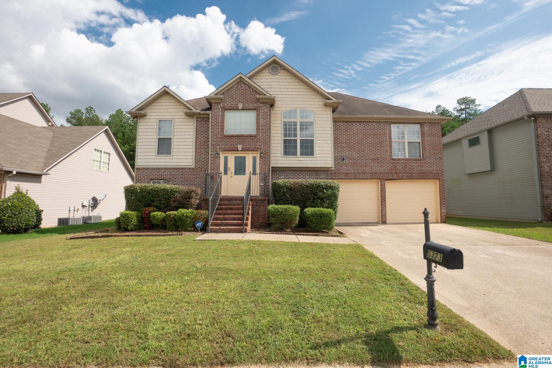5373 Summerset Way Bessemer, AL 35022 - Photo 2 of 23