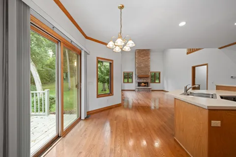 $579,000 | 553 Forest Glen Drive, Fontana, WI 53125