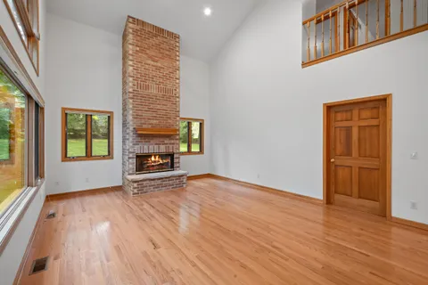 $579,000 | 553 Forest Glen Drive, Fontana, WI 53125