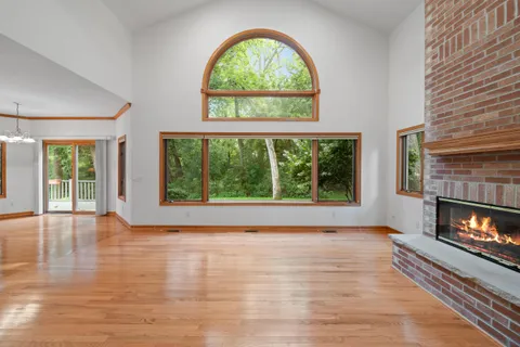 $579,000 | 553 Forest Glen Drive, Fontana, WI 53125