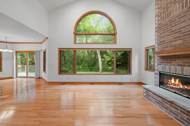 $579,000 | 553 Forest Glen Drive, Fontana, WI 53125