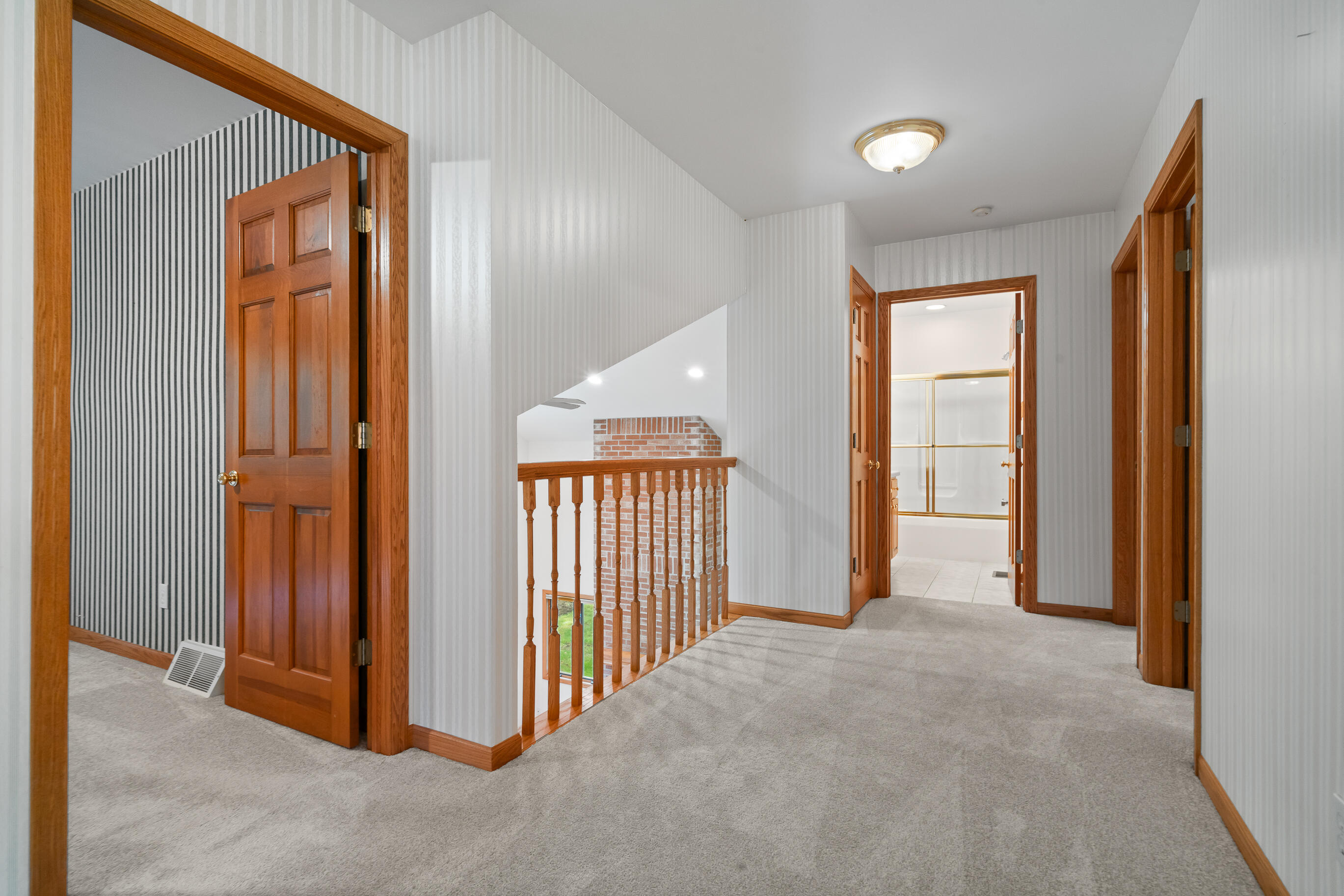 553 Forest Glen Drive Fontana, WI 53125 - Photo 35 of 71 2nd Floor