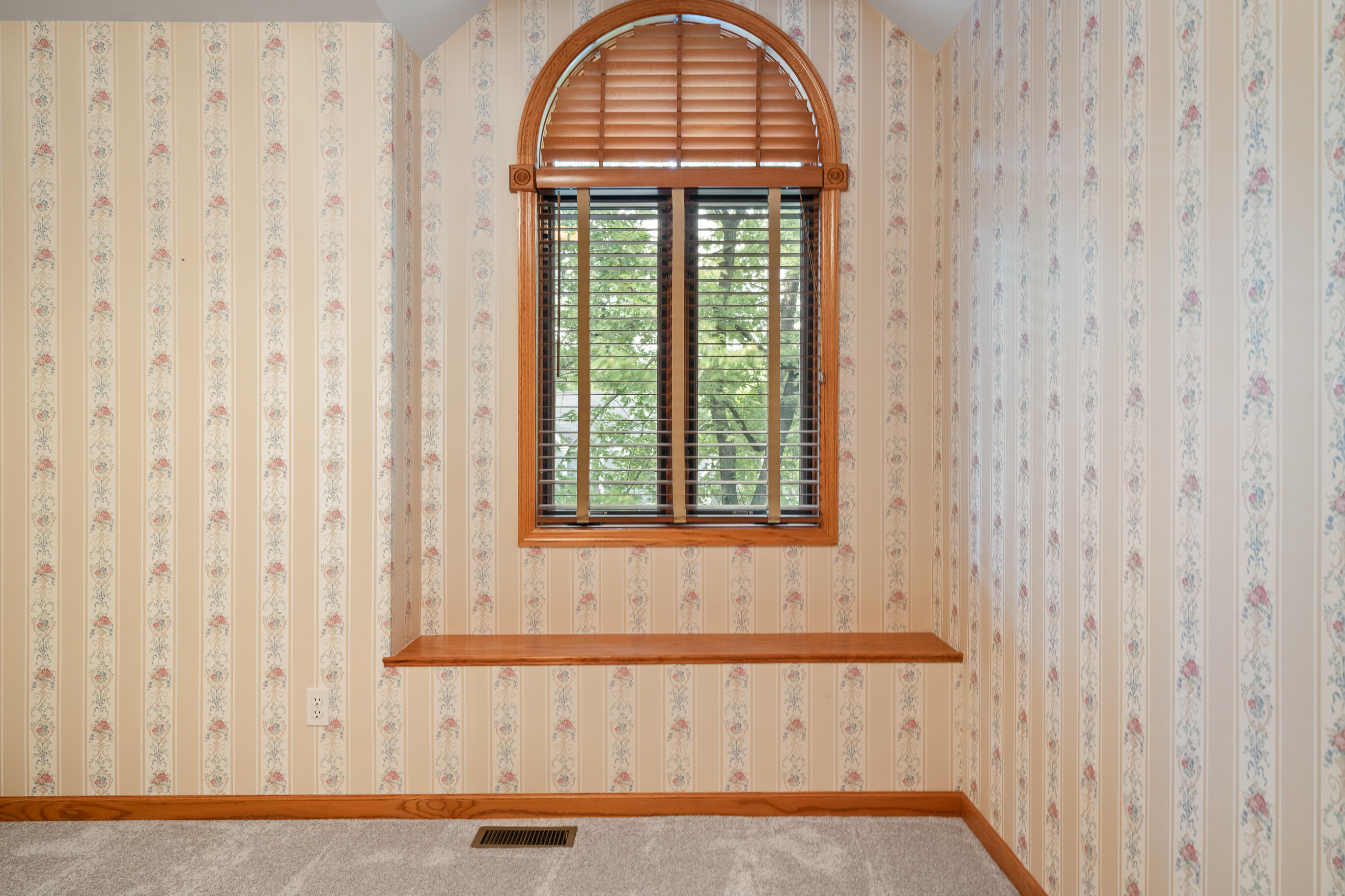 553 Forest Glen Drive Fontana, WI 53125 - Photo 50 of 71 Bedroom 3